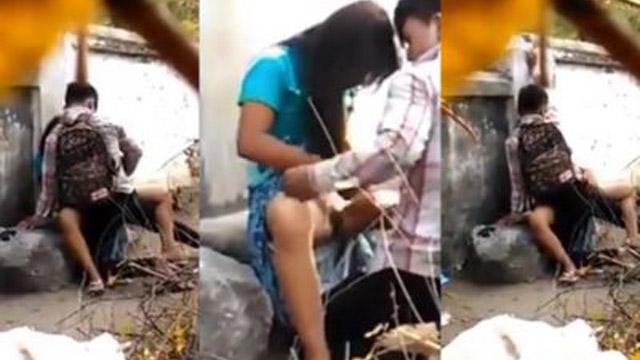 Hot Nepali College Girl Outdoor Action – College Outdoor Action